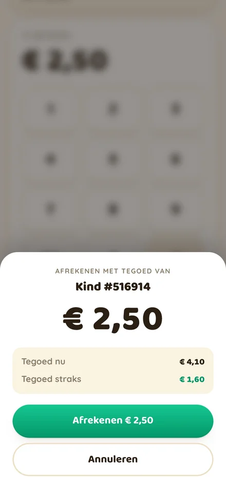 De kassa van de ondernemer na het scannen: afrekenen met tegoed