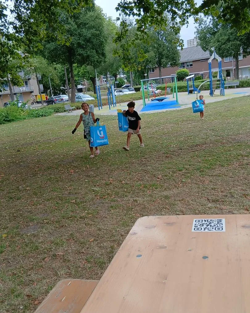 Kinderen in actie bij Verloot je Zooitje — sfeerfoto 23