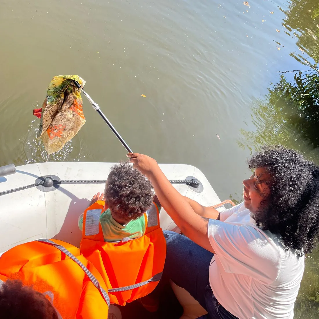 Kinderen in actie bij Verloot je Zooitje — sfeerfoto 24